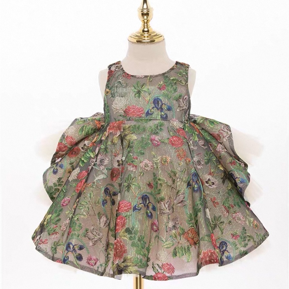 Floral Patterned Sleeveless Dress